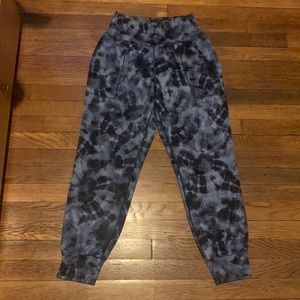 Athleta Salutation Printed Jogger